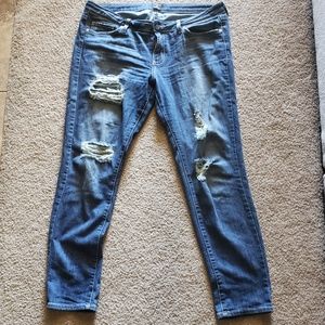 Just Black distressed boyfriend jean